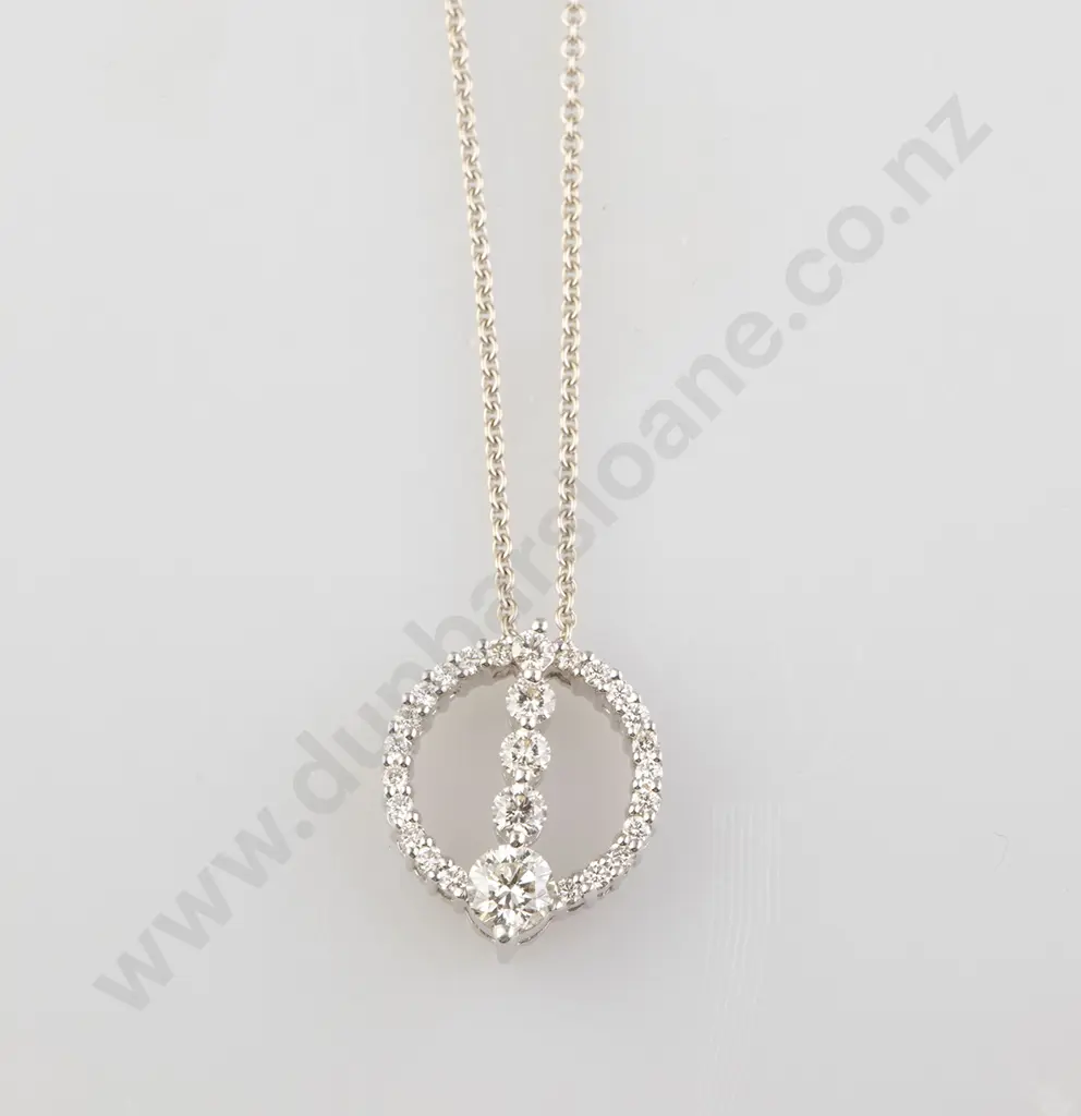14ct White Gold 27stone Diamond Circle Pendant Image 1++