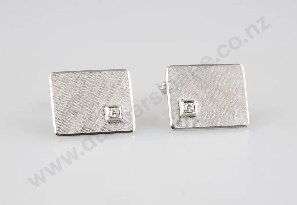 Pair 14ct White Gold Cuff Links Image 1++