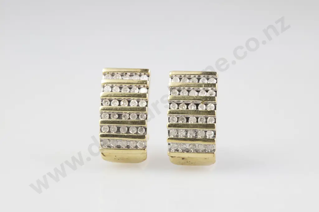 Pair 10ct Diamond Earrings Image 1++