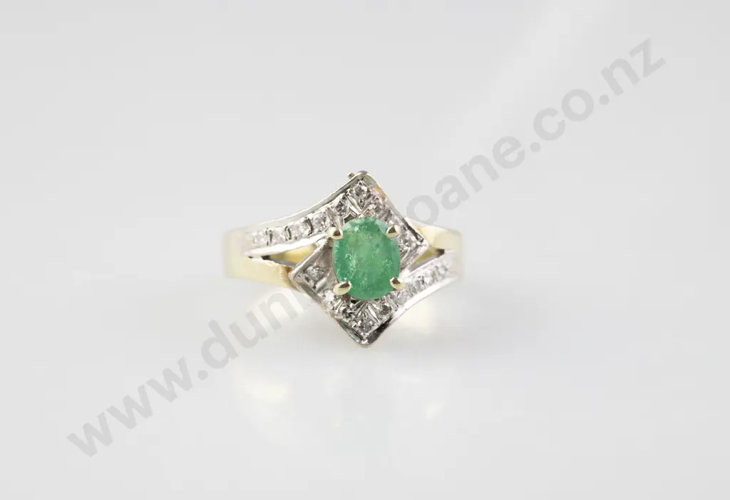 14ct 19stone Emerald & Diamond Ring Image 1++