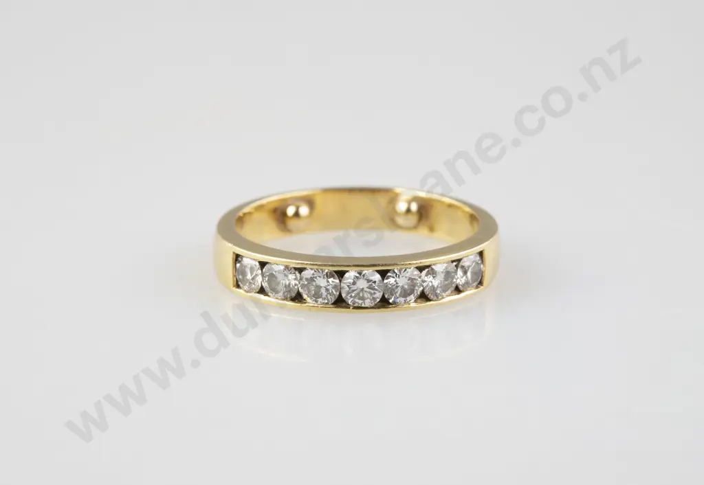18ct Seven Stone Diamond Band Image 1++