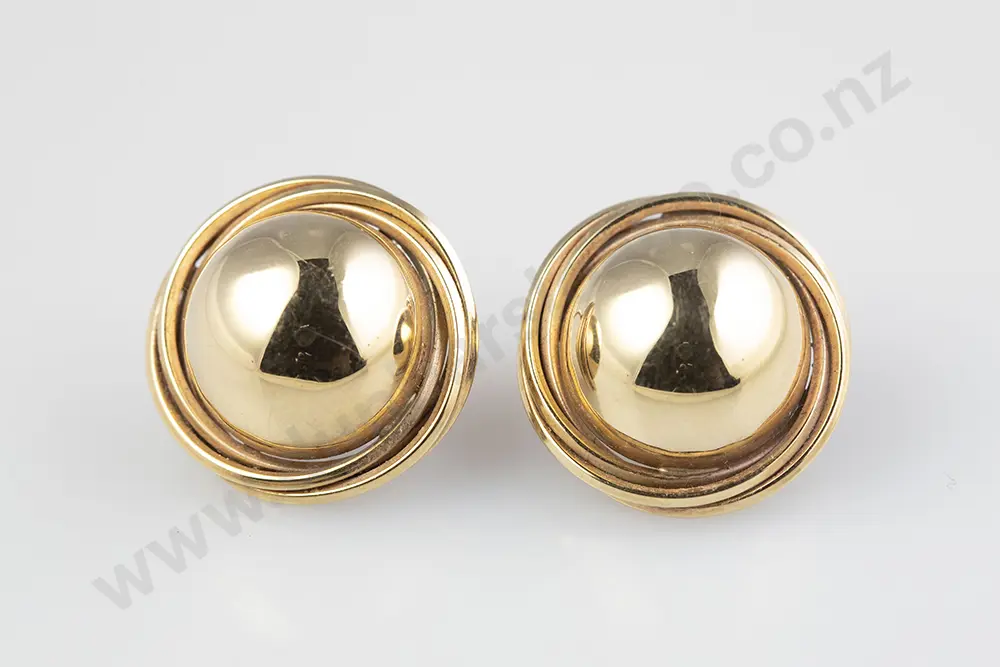Pair 9ct Dome Earrings Image 1++