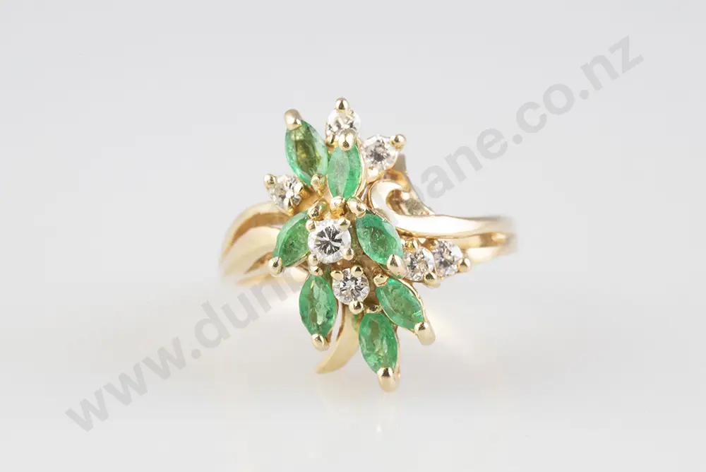 14ct 14stone Emerald & Diamond Cluster Ring Image 1++
