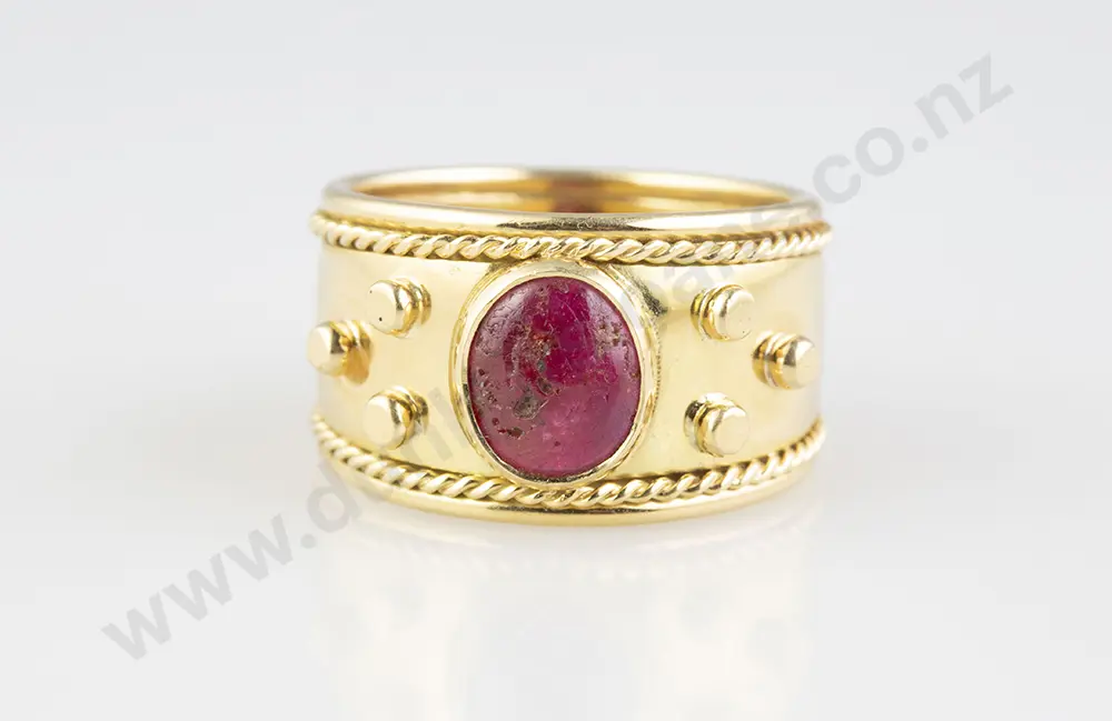18ct Single Cabochon Ruby Dress Ring Image 1++