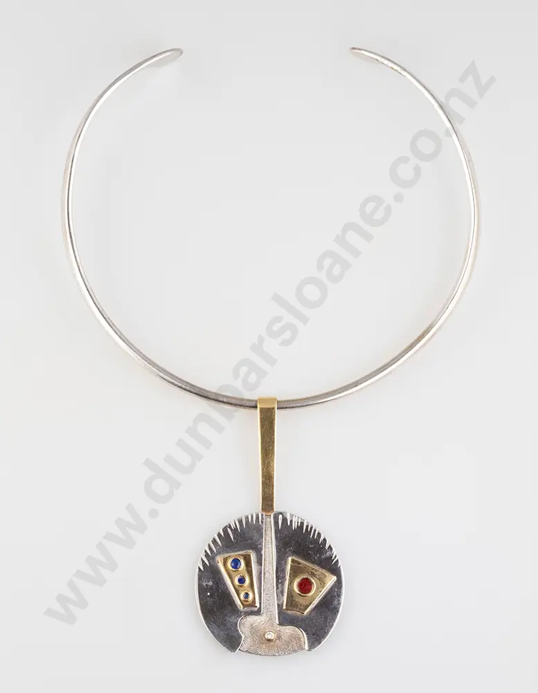 Modern Design 8ct & .925 Pendant on Choker Image 1++