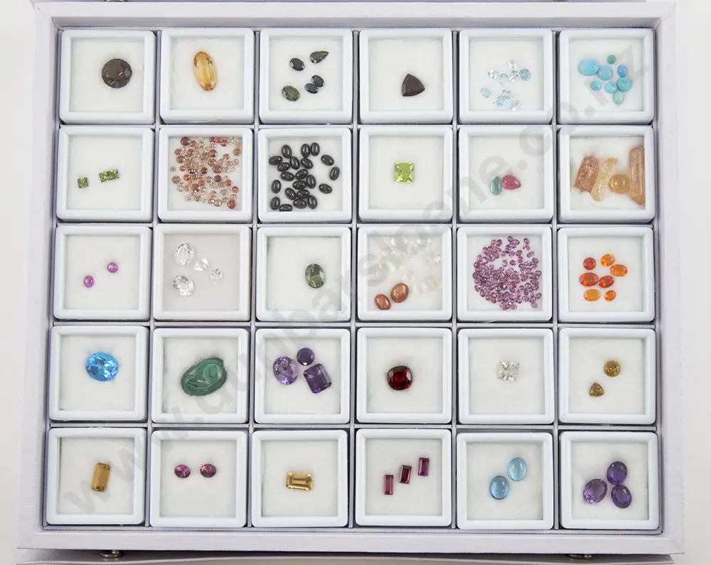Collection Unmounted Gemstones Image 1++