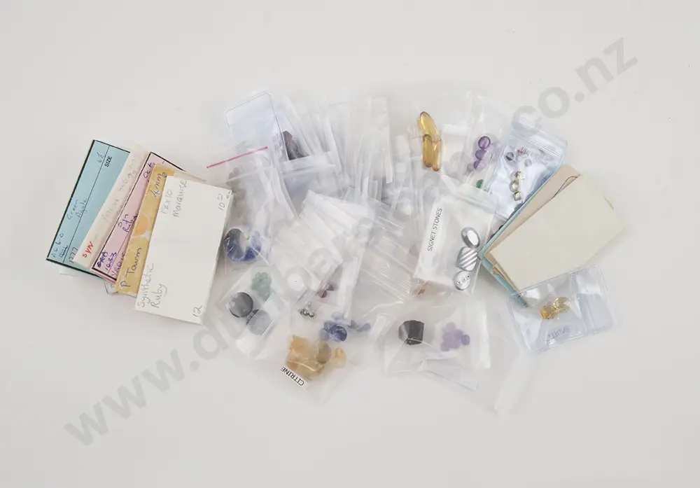 Collection Unmounted Gemstones Image 1++