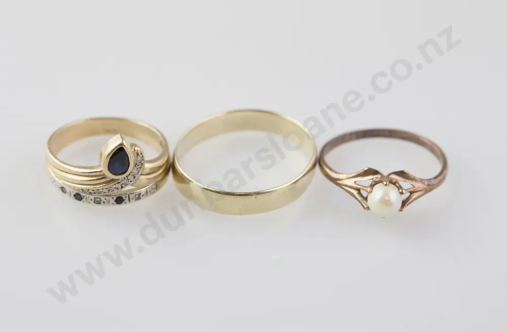 9ct Sapphire & Diamond Dress Ring Image 1++