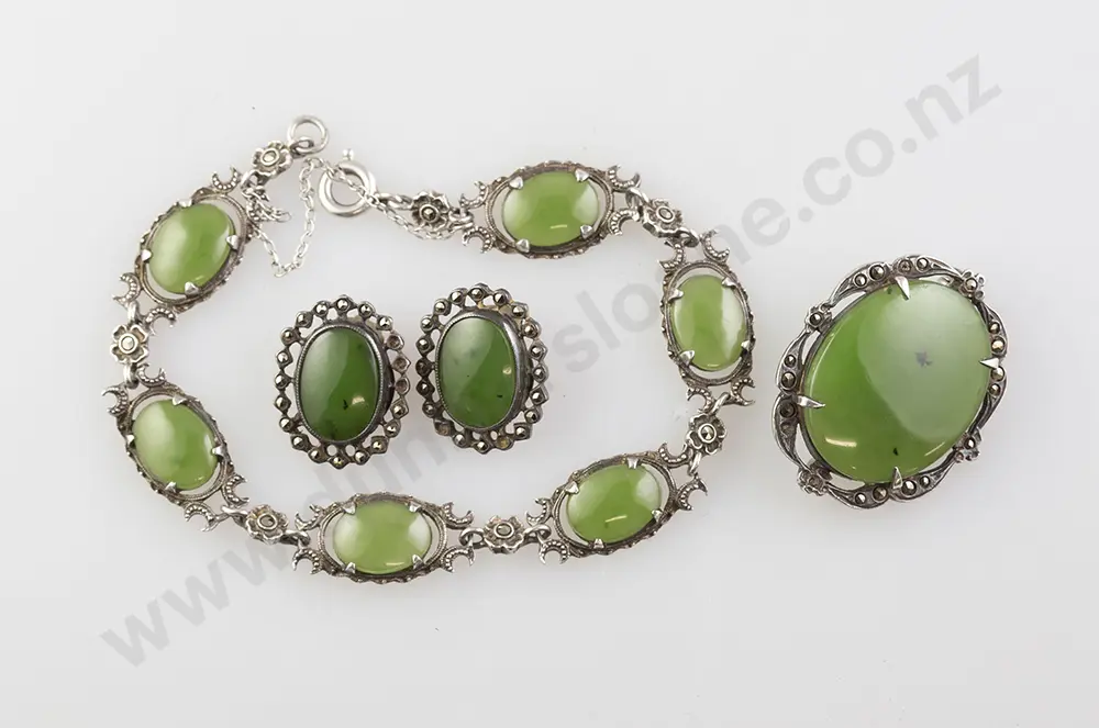 S/S & Greenstone Bracelet Brooch & Earrings Image 1++