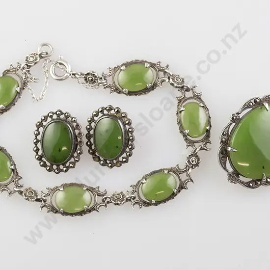 S/S & Greenstone Bracelet Brooch & Earrings