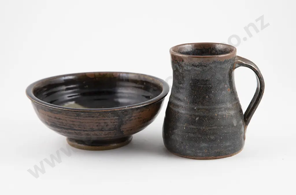 Andrew van der Putten Pint Mug & Bowl (2) Image 1++