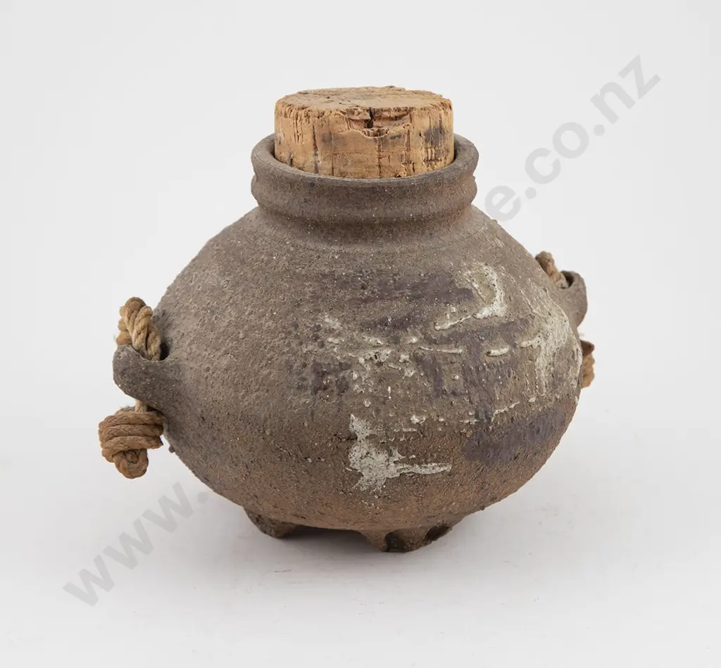 Patricia Perrin Onion Pot Image 1++