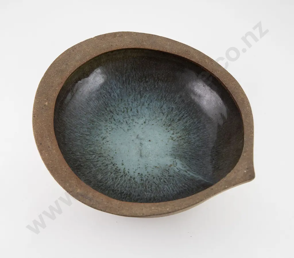 James Greig Unfolding Form Bowl Image 1++