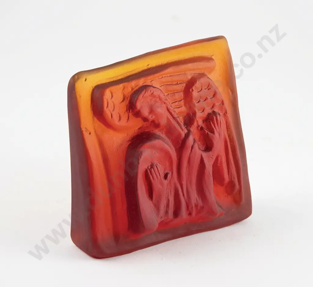 Graeme Hitchcock Cast Glass Plaque Image 1++