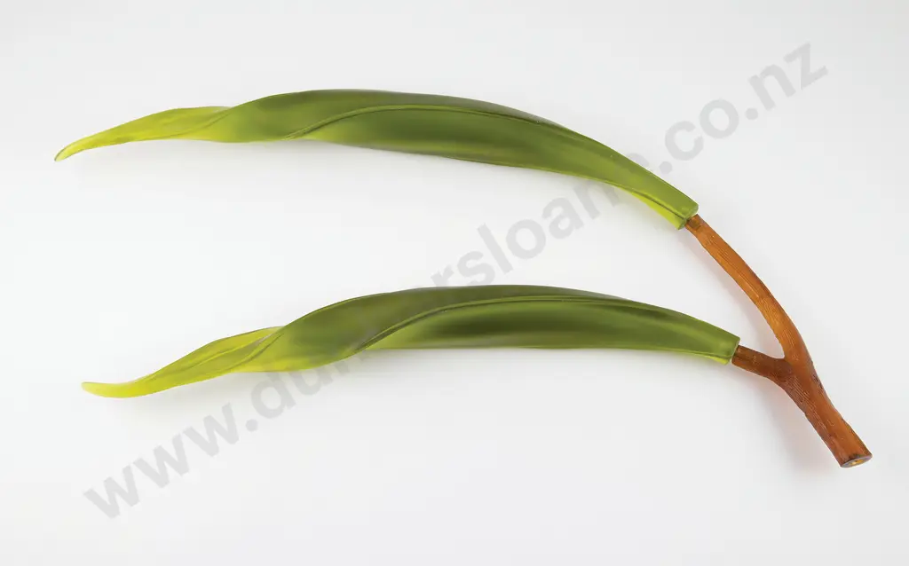 Ann Robinson Cast Glass Flax Pods Image 1++
