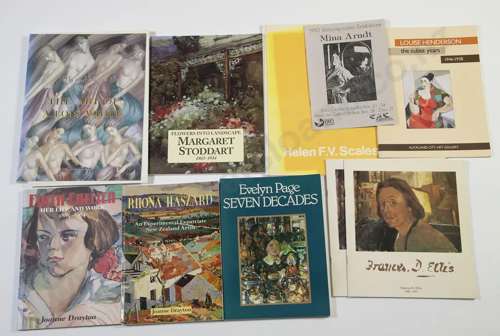 Various New Zealand Female Artists Volumes (11) Image 1++