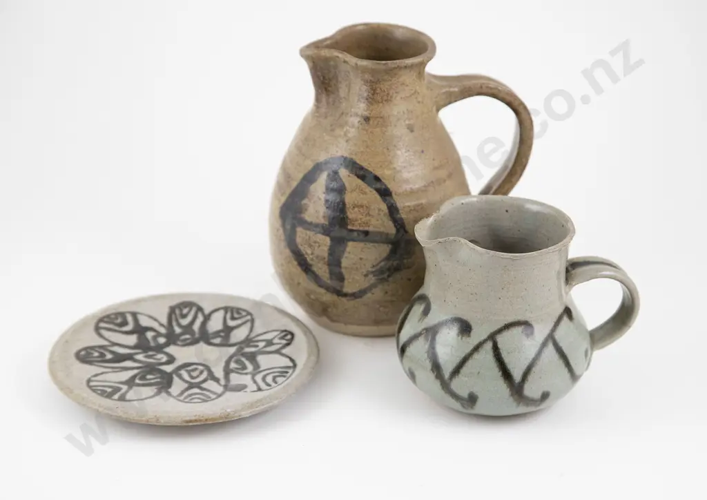Three assorted pottery pieces Image 1++