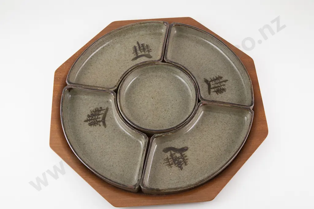 Bruce Martin Sectional Serving Dish Image 1++