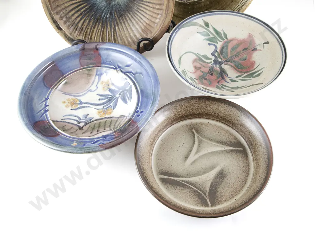 Two John Anderson Bowls with Three Others (5) Image 1++