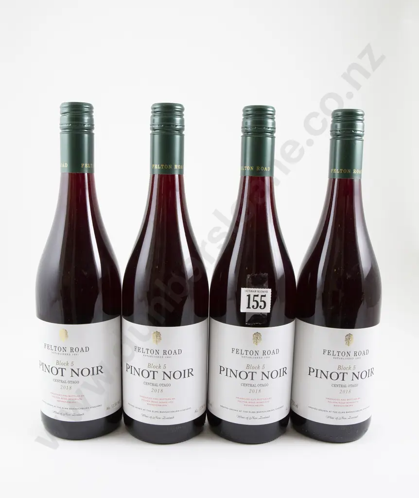 4 bottles Felton Road Block 5 Central Otago Pinot Noir 2018 Image 1++