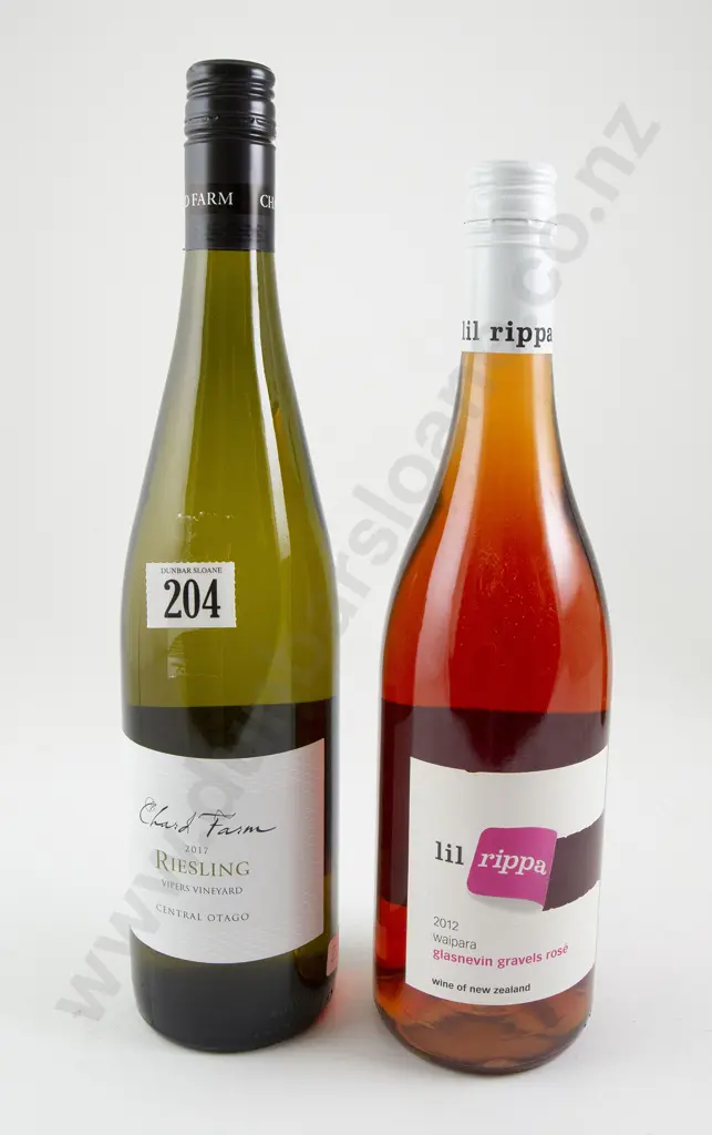 1 bottle Chard Farm 2017 & 1 bottle Lil Rippa 2012 (2) Image 1++