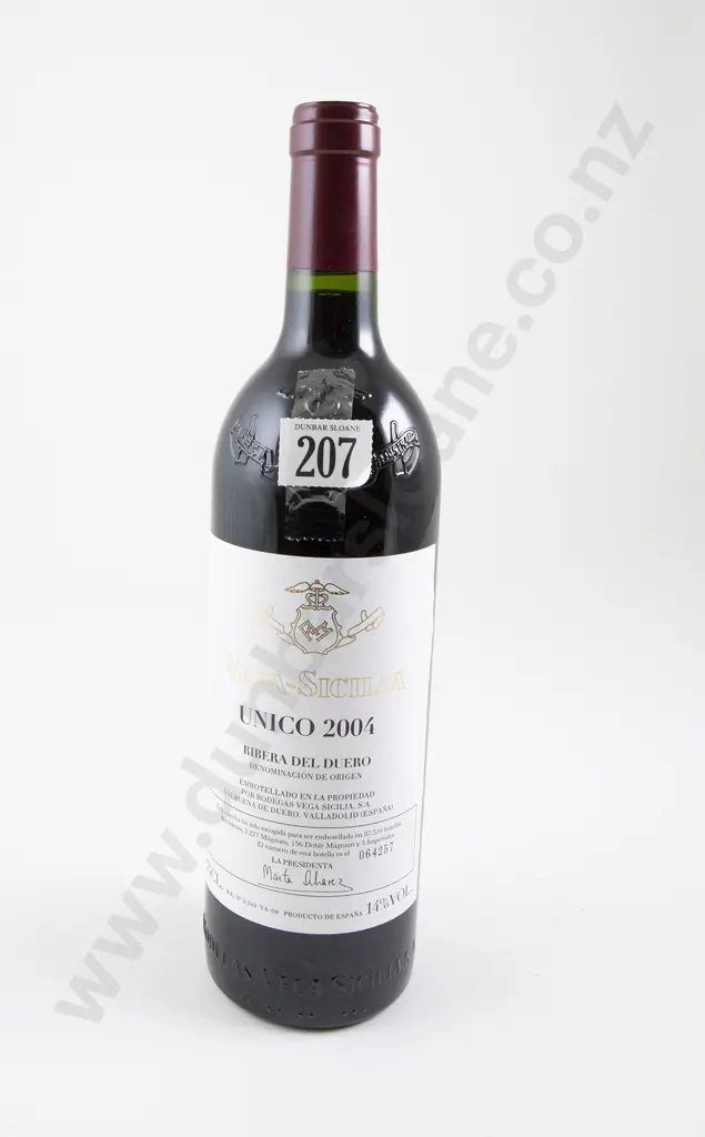 1 bottle Vega-Sicilia Unico 2004 bottle Number 064257 Image 1++