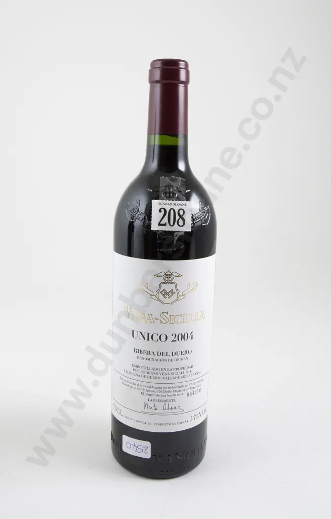 1 bottle Vega-Sicilia Unico 2004 bottle Number 064256 Image 1++