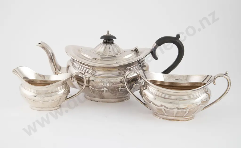 Geo V S/S Oblong Three Piece Tea Set Image 1++