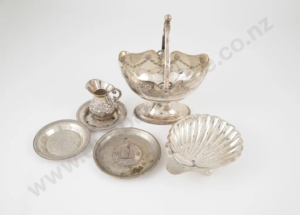S/S Scallop Shape Butter Dish Image 1++