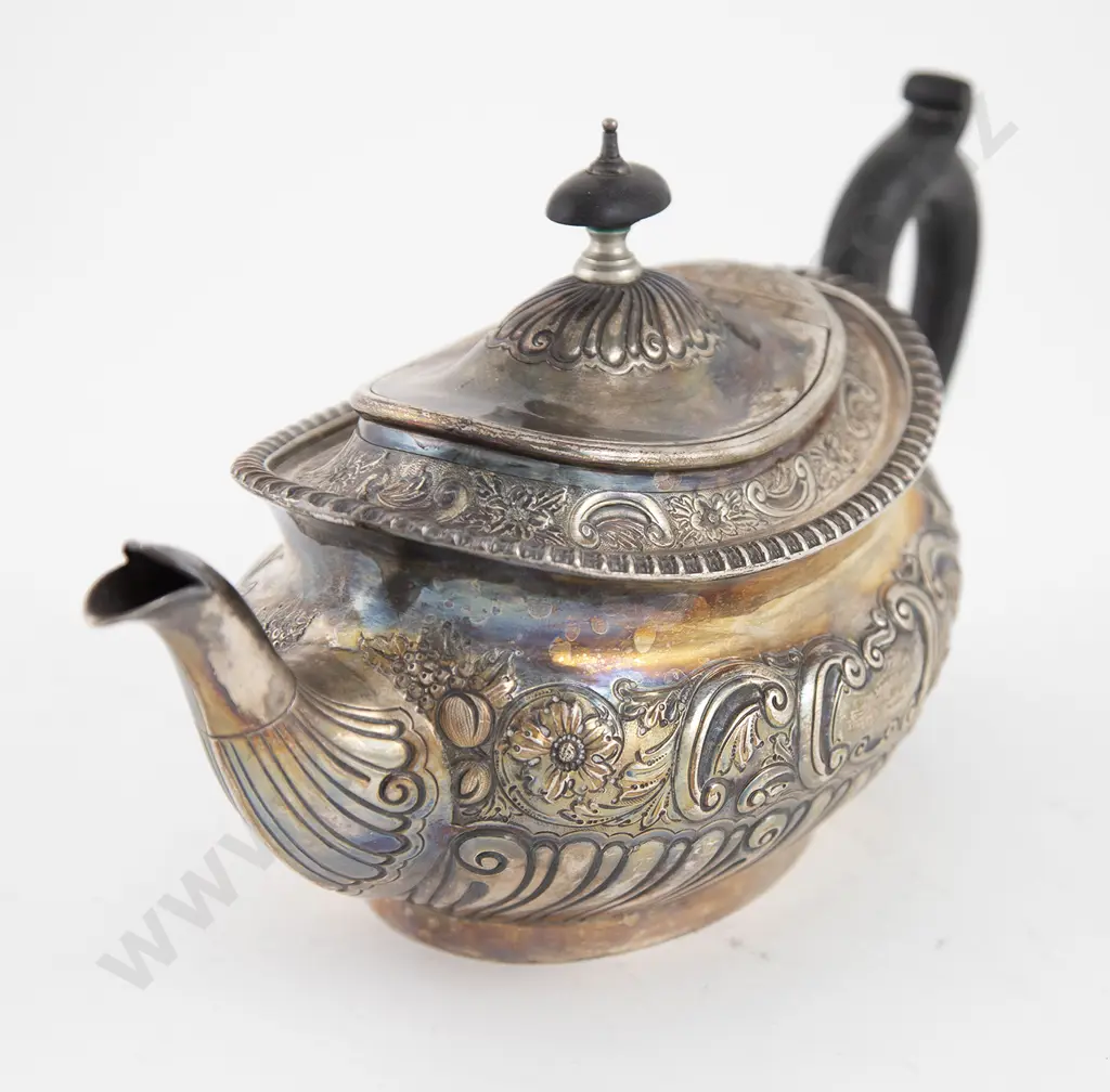 Vict S/S Oval Baluster teapot Image 1++