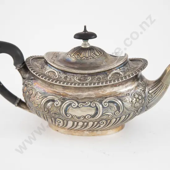 Vict S/S Oval Baluster teapot