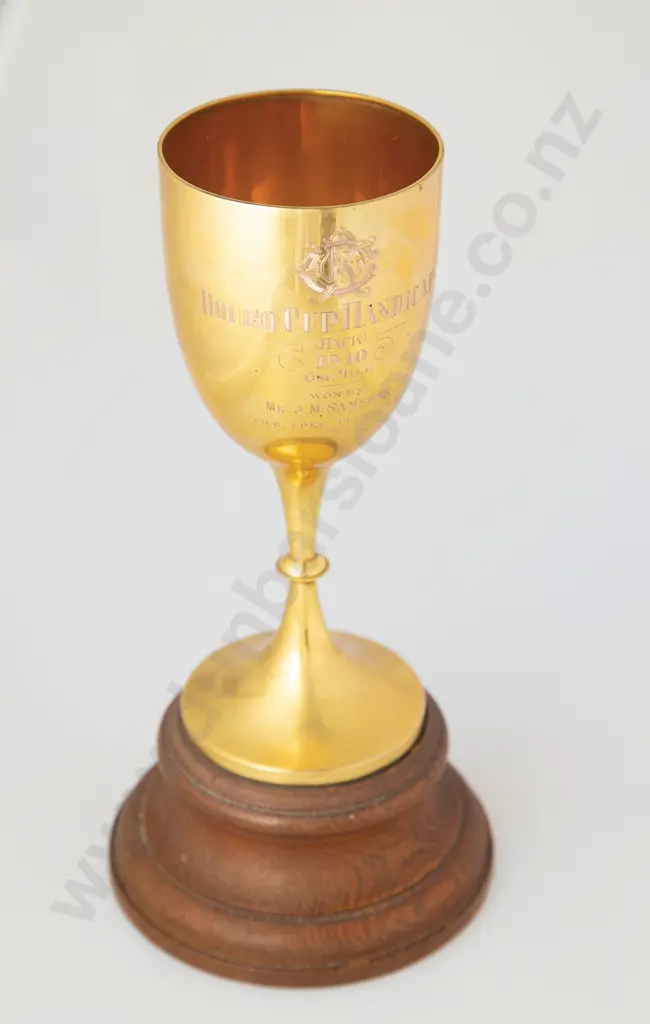 9ct Gold Horse Racing Cup c1940 Image 1++