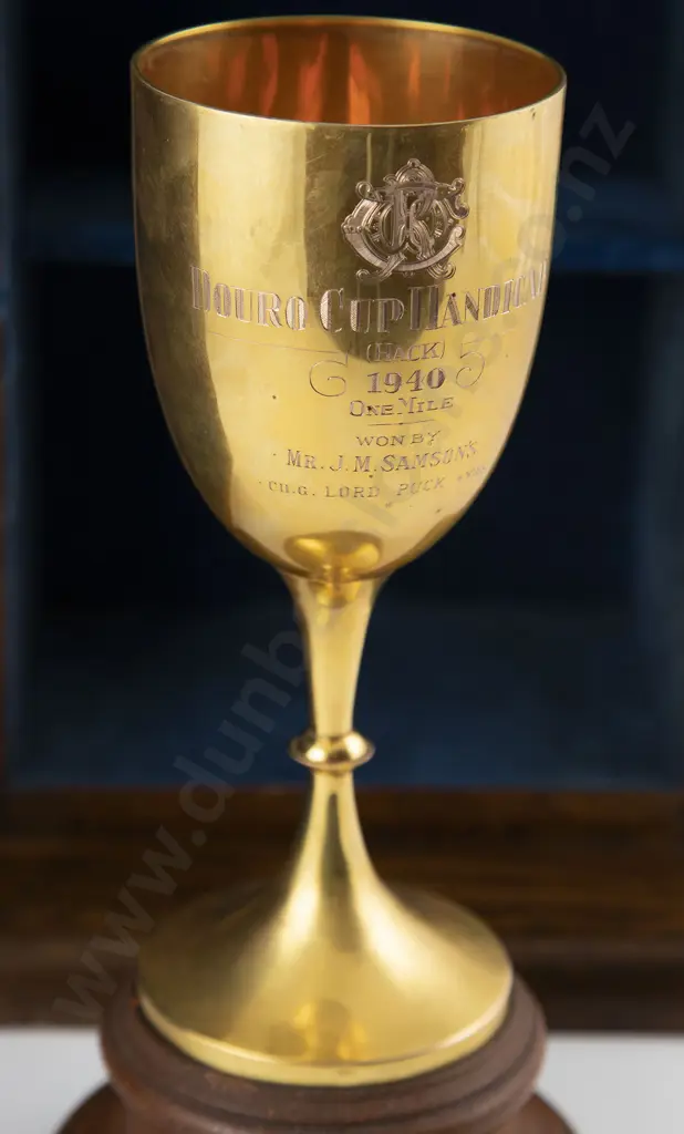 9ct Gold Horse Racing Cup c1940 Image 1++