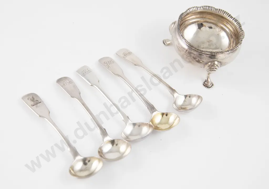 Five Various Georgian & Victorian Salt/Mustard Spoons Image 1++