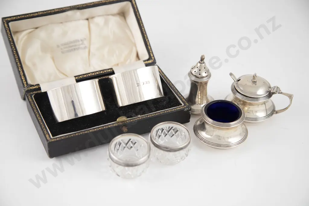 Cased Pair Geo V Heavy S/S Napkin Rings Image 1++