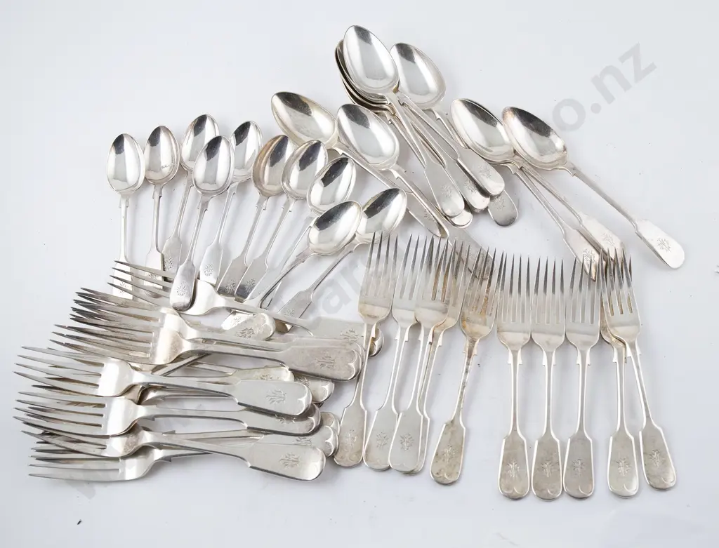 Part Suite S/P Fiddle Pattern Cutlery Image 1++