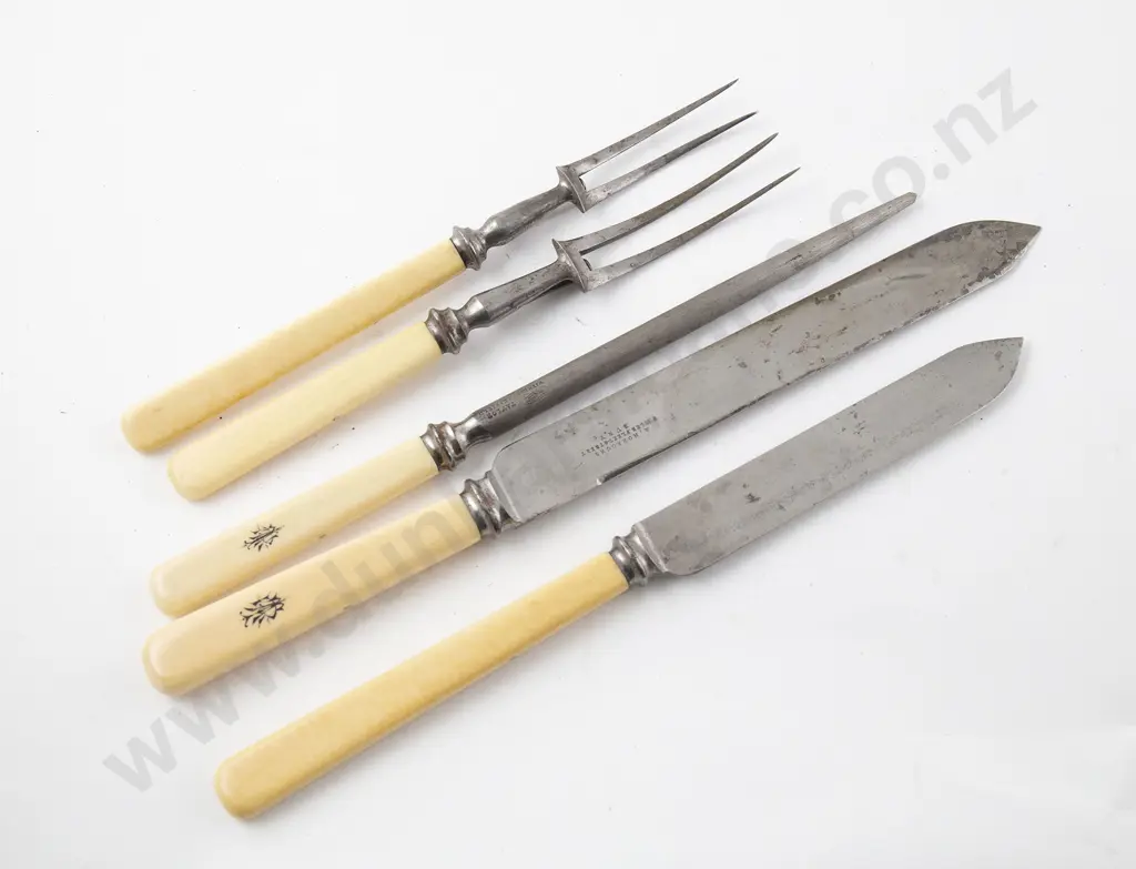 Bone Handled Table & Butter Knives (25) Image 1++