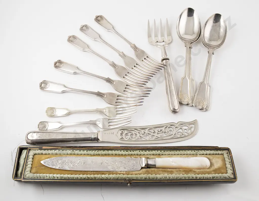 Part Set S/P Fiddle Shell & Thread Cutlery Image 1++