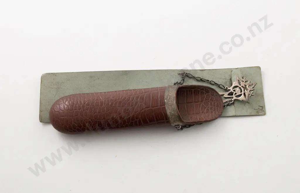 Vintage Leather & Silver Mounted Spectacles Holder Image 1++