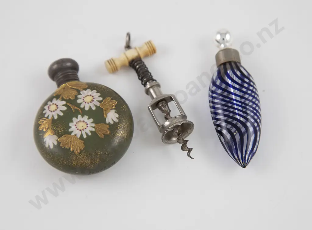 Miniature Corkscrew Image 1++