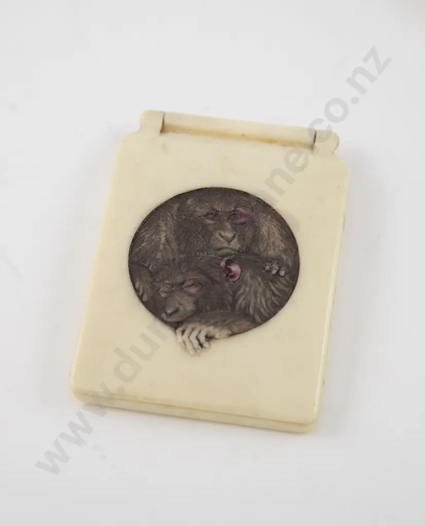Small Japanese Ivory Lady's Purse Mirror Image 1++