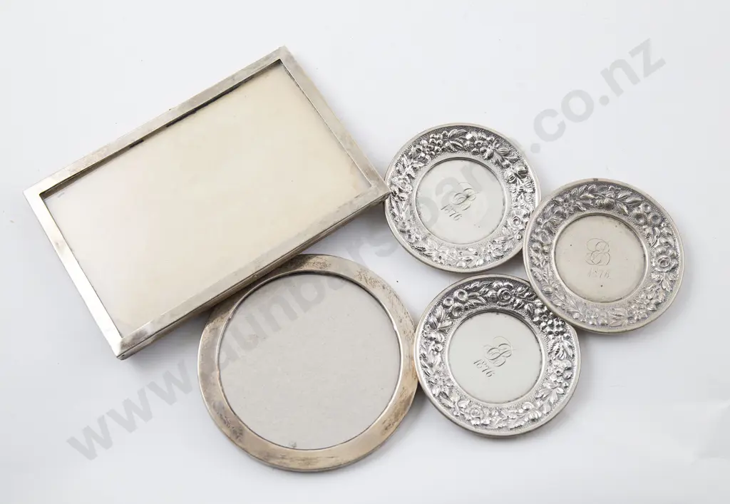 Two S/S Photo Frames Image 1++