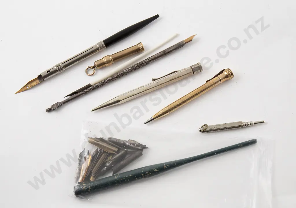 Eight Vintage Propelling Pencils & Nib Pens Image 1++