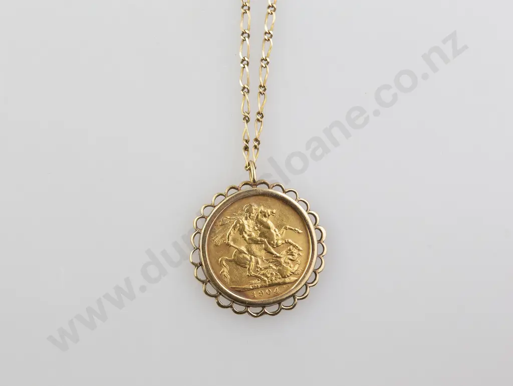 1904 Gold Sovereign Pendant mount on chain Image 1++