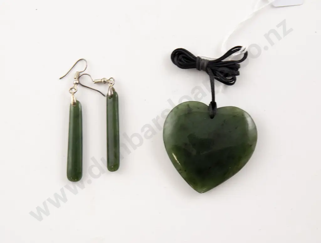 Greenstone Heart Pendant and pair pendant earrings (pierced) Image 1++