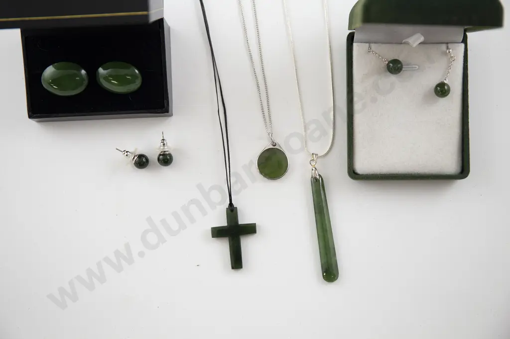 Pair Greenstone Cufflinks Image 1++