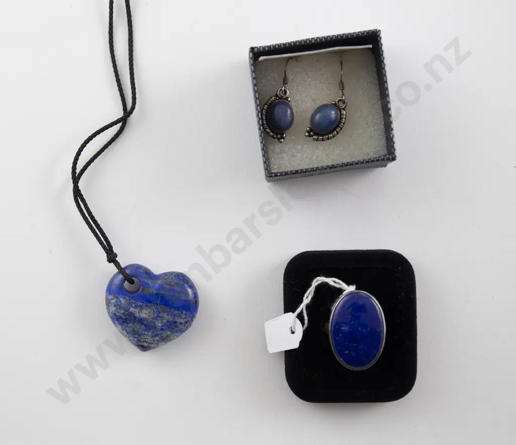 S/S Mounted Lapis Lazuli Ring Image 1++
