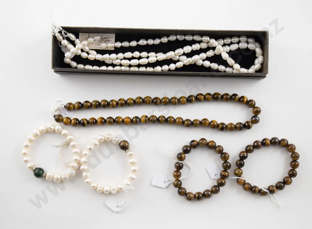 Tiger Eye Bead Necklace Image 1++