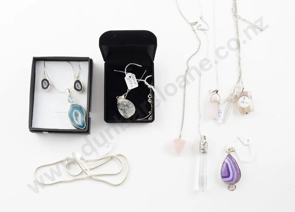 Agate and Crystals Image 1++