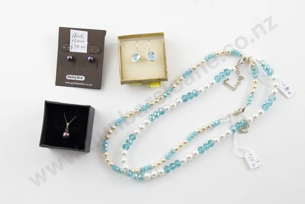 Pair S/S Topaz Earrings Image 1++
